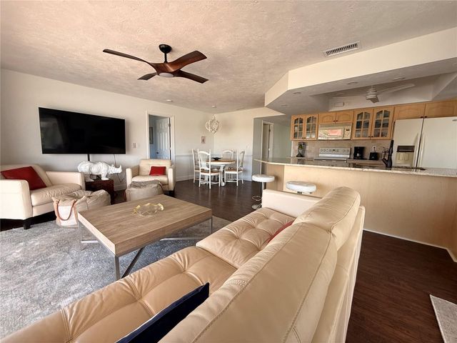 984 N GONDOLA DRIVE, Venice, FL 34293