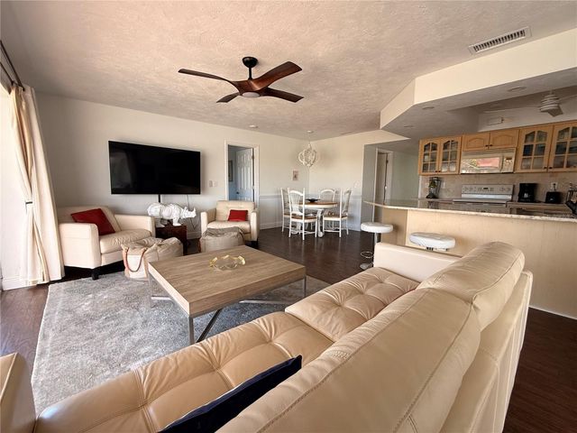 984 N GONDOLA DRIVE, Venice, FL 34293