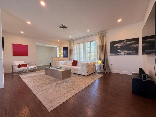 984 N GONDOLA DRIVE, Venice, FL 34293
