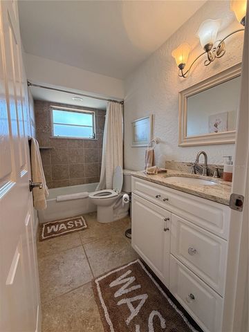 984 N GONDOLA DRIVE, Venice, FL 34293