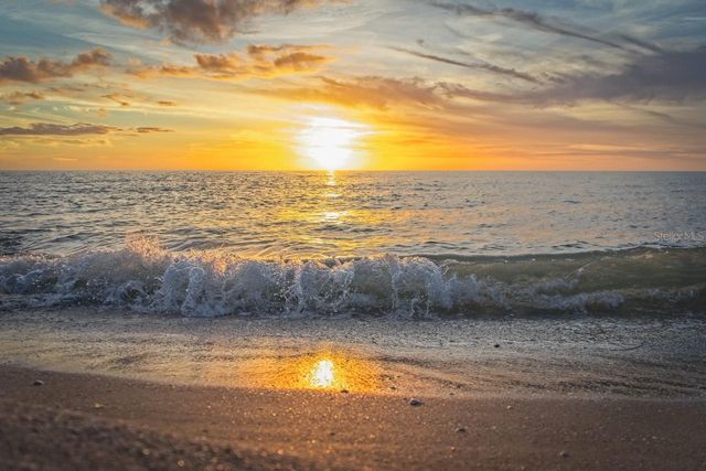 984 N GONDOLA DRIVE, Venice, FL 34293