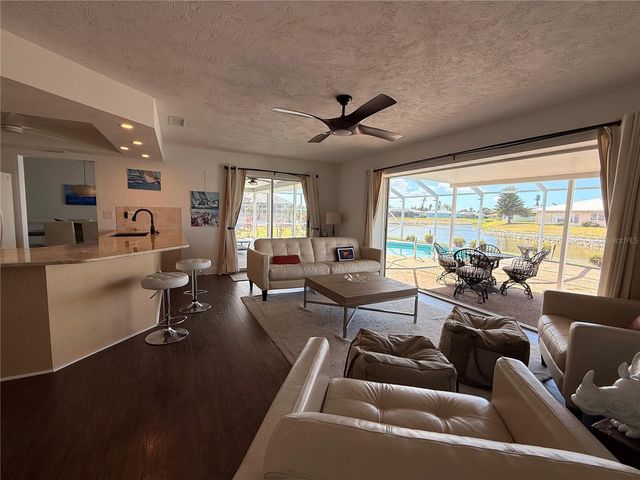 984 N GONDOLA DRIVE, Venice, FL 34293