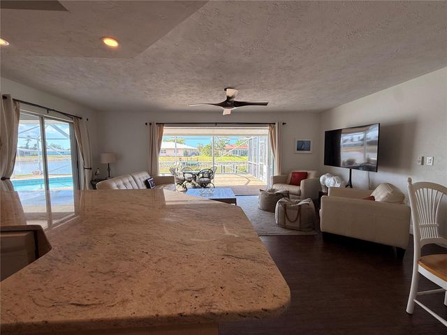 984 N GONDOLA DRIVE, Venice, FL 34293