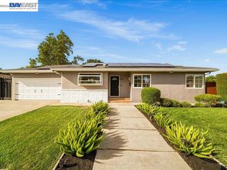 7711 Firebrand Dr, Dublin, CA 94568