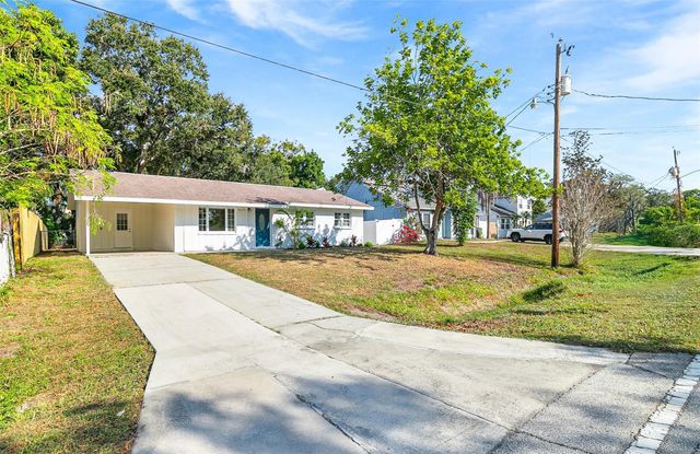4697 LINWOOD STREET, Sarasota, FL 34232