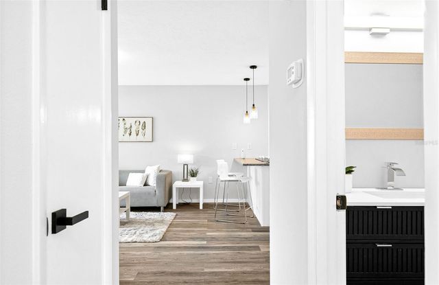 4697 LINWOOD STREET, Sarasota, FL 34232