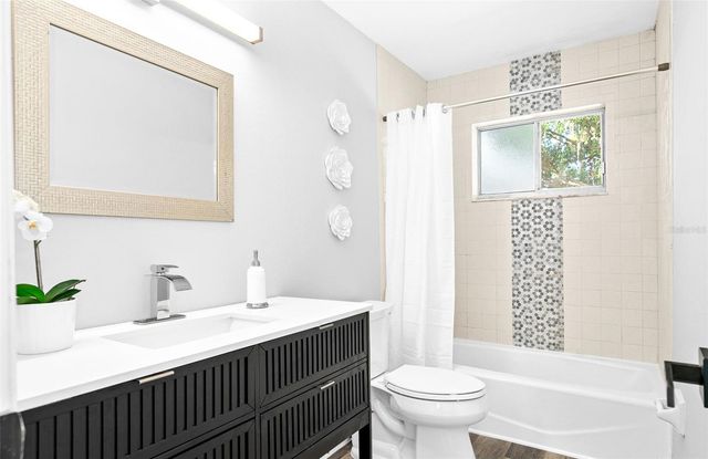 4697 LINWOOD STREET, Sarasota, FL 34232