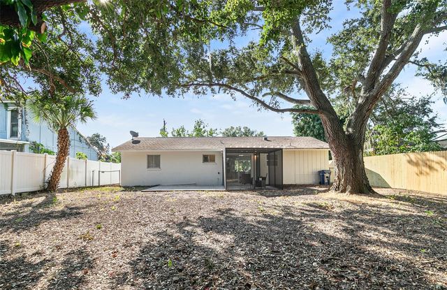 4697 LINWOOD STREET, Sarasota, FL 34232