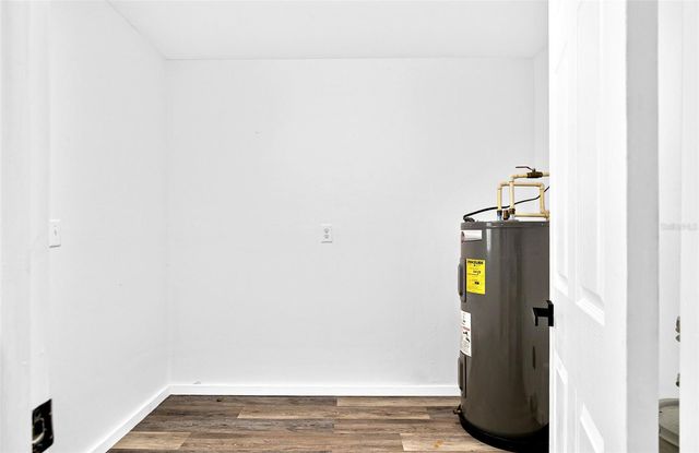 4697 LINWOOD STREET, Sarasota, FL 34232