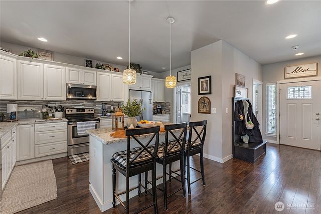 4011 203rd Street Ct E, Spanaway, WA 98387