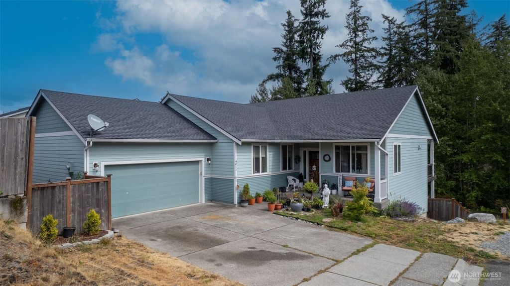 4011 203rd Street Ct E, Spanaway, WA 98387