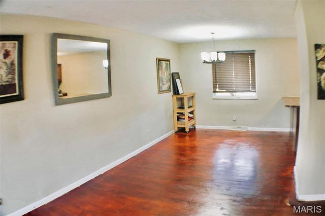 212 Castellano Drive, Swansea, IL 62226