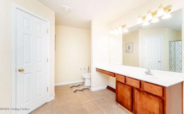 3425 Stony Farm Dr, Louisville, KY 40299