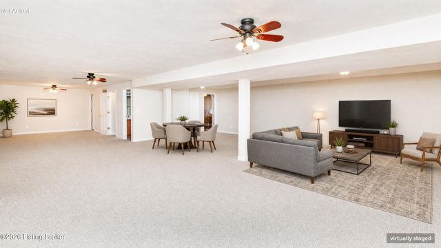 3425 Stony Farm Dr, Louisville, KY 40299