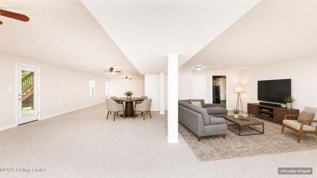 3425 Stony Farm Dr, Louisville, KY 40299