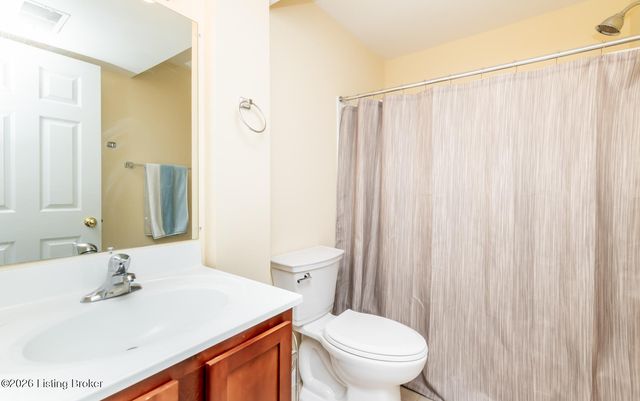 3425 Stony Farm Dr, Louisville, KY 40299