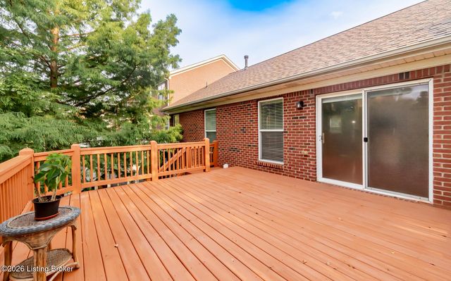 3425 Stony Farm Dr, Louisville, KY 40299