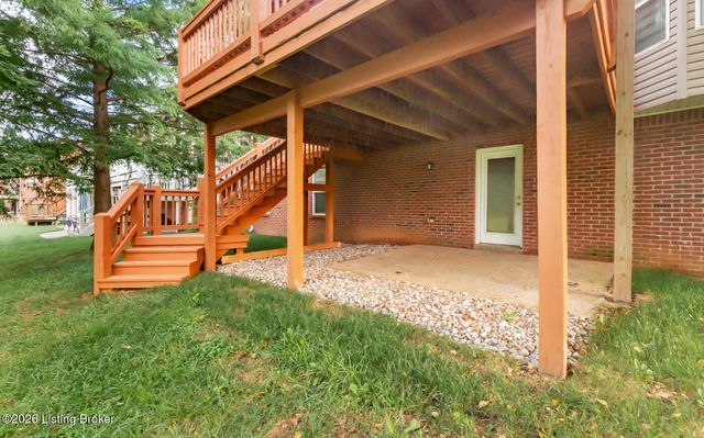 3425 Stony Farm Dr, Louisville, KY 40299
