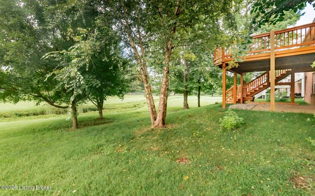 3425 Stony Farm Dr, Louisville, KY 40299