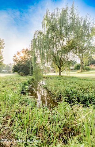 3425 Stony Farm Dr, Louisville, KY 40299