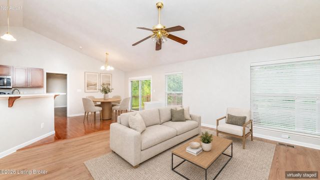 3425 Stony Farm Dr, Louisville, KY 40299