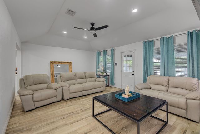 11938 Stroud Dr Drive, Houston, TX 77072