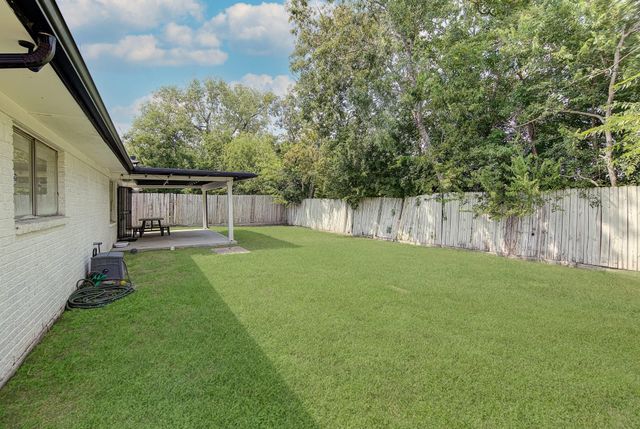 11938 Stroud Dr Drive, Houston, TX 77072