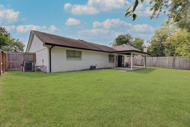 11938 Stroud Dr Drive, Houston, TX 77072