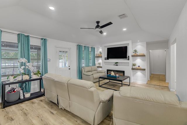 11938 Stroud Dr Drive, Houston, TX 77072