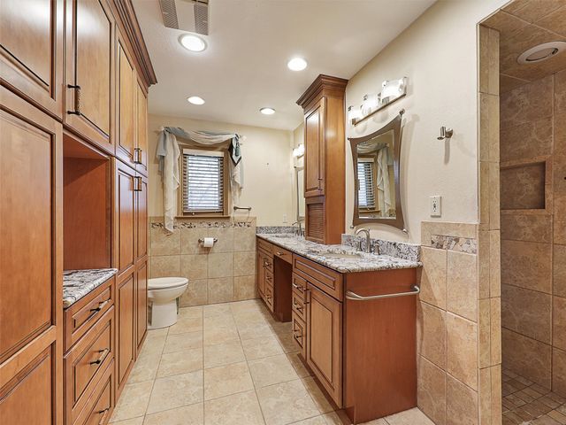 6515 Ridgeview Circle, Dallas, TX 75240