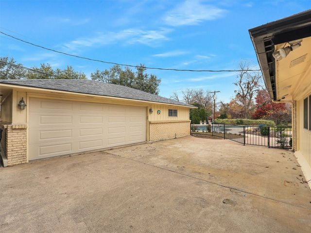 6515 Ridgeview Circle, Dallas, TX 75240