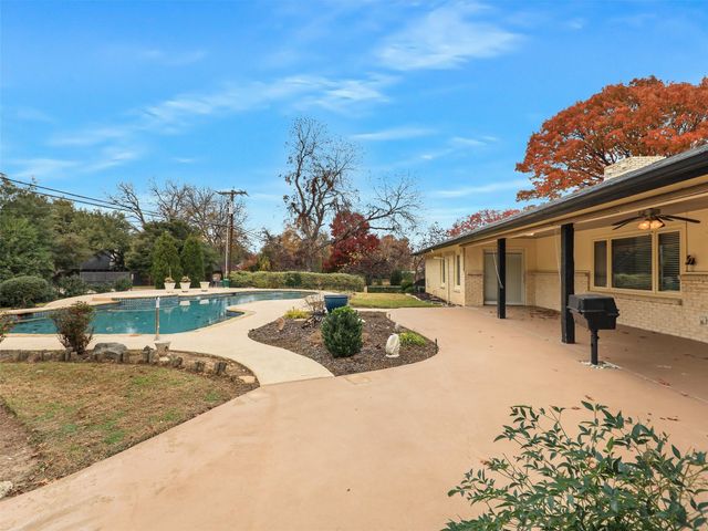 6515 Ridgeview Circle, Dallas, TX 75240