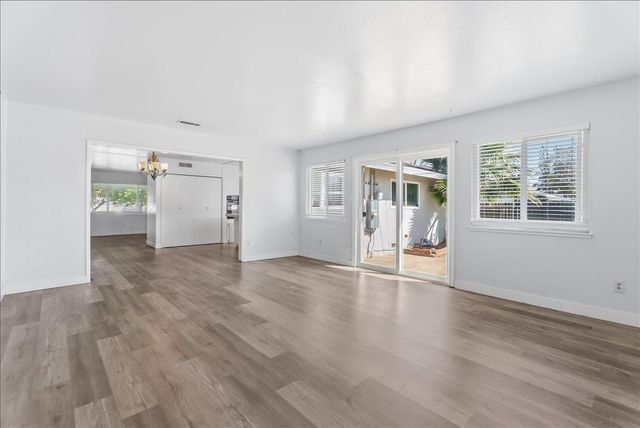 9032 Talisman Dr, Sacramento, CA 95826