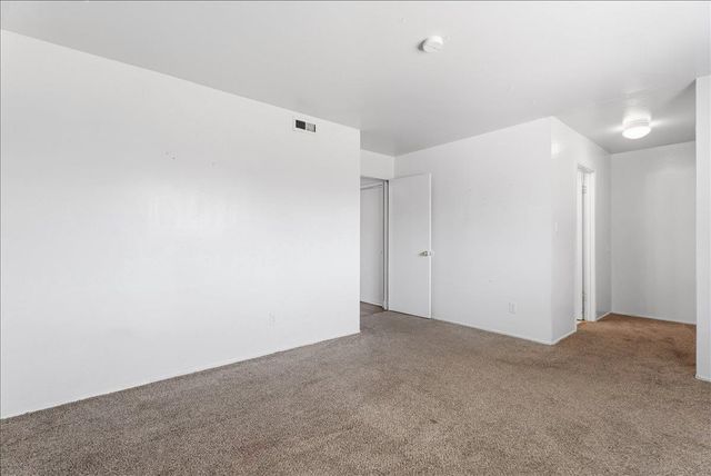 9032 Talisman Dr, Sacramento, CA 95826