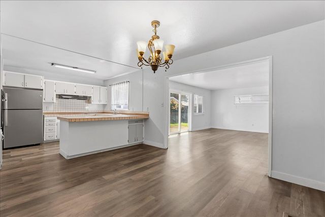 9032 Talisman Dr, Sacramento, CA 95826