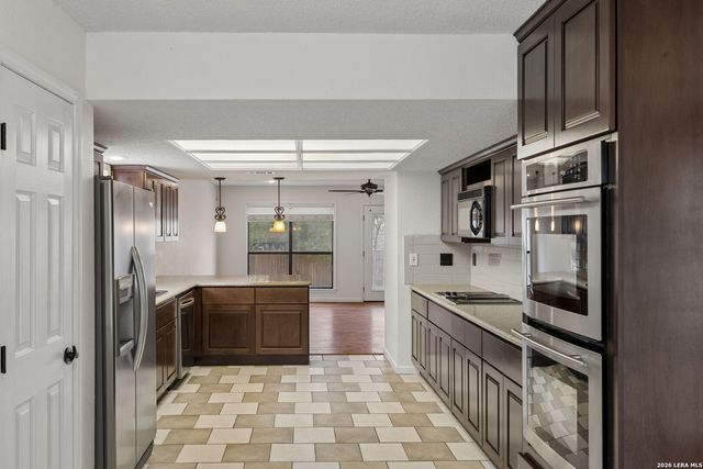 4330 Hollow Hill, San Antonio, TX 78217