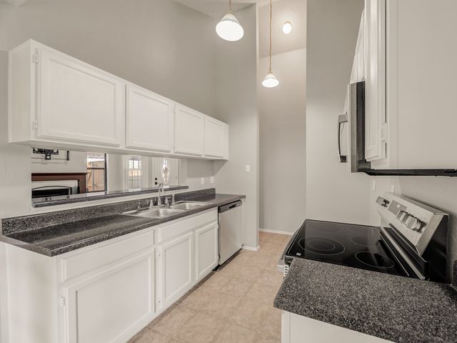 222 Rodeo Drive, Keller, TX 76248