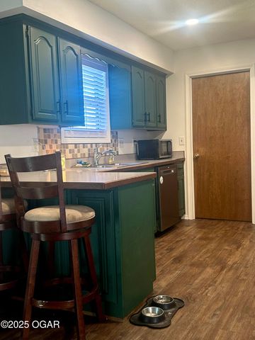 2320 S Willard Avenue, Joplin, MO 64804