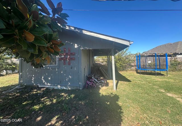 2320 S Willard Avenue, Joplin, MO 64804