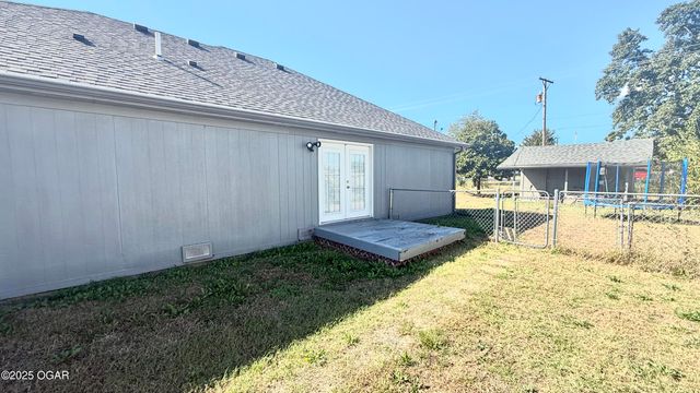 2320 S Willard Avenue, Joplin, MO 64804