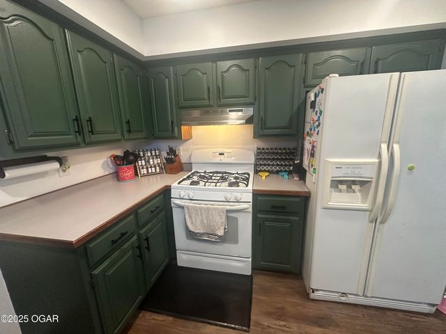 2320 S Willard Avenue, Joplin, MO 64804