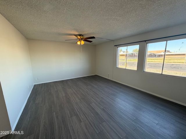 5249 W CROCUS Drive, Glendale, AZ 85306