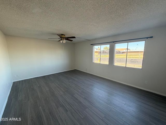 5249 W CROCUS Drive, Glendale, AZ 85306