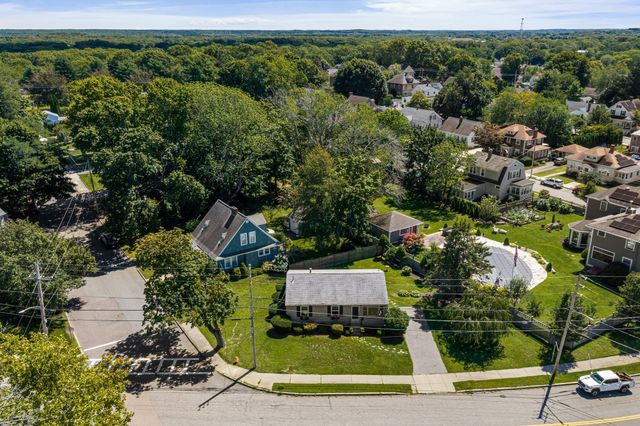 1747 Highland Avenue, Fall River, MA 02720
