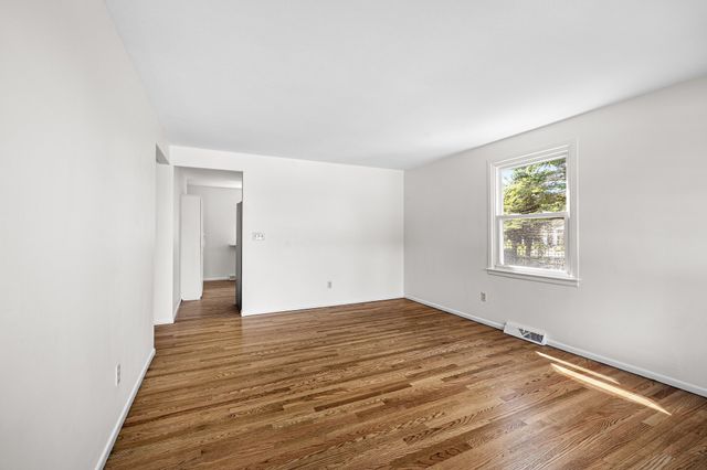 1747 Highland Avenue, Fall River, MA 02720