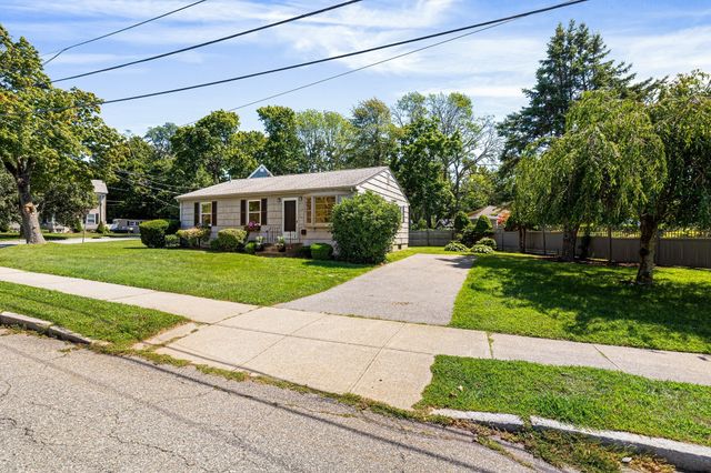 1747 Highland Avenue, Fall River, MA 02720