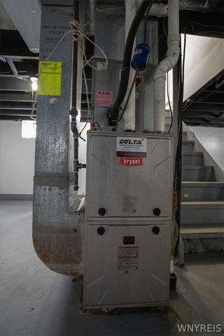 428 Beach Road, Cheektowaga, NY 14225