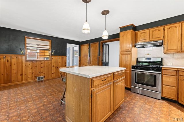 120 Patterson Avenue, Camillus, NY 13219
