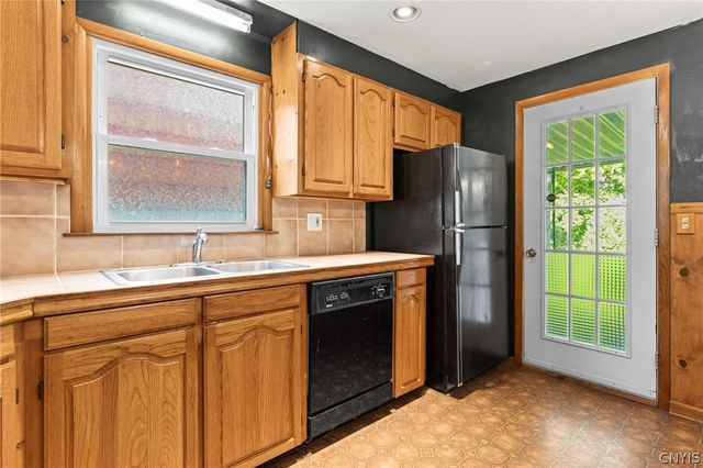 120 Patterson Avenue, Camillus, NY 13219