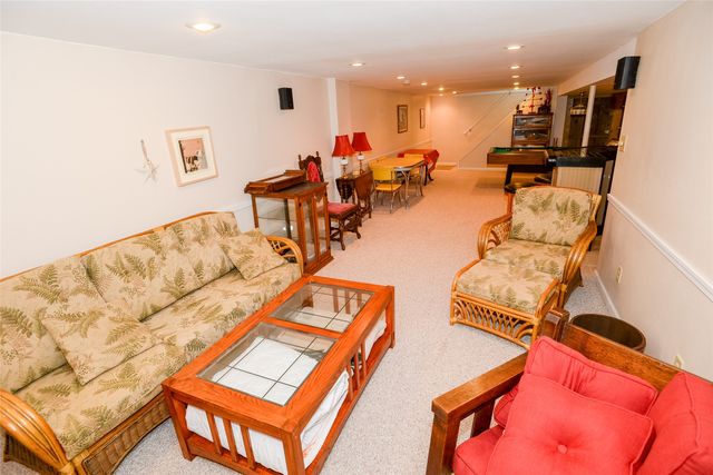 4500 71st Place, Urbandale, IA 50322